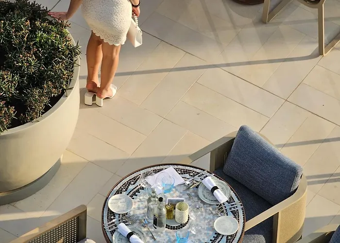 Mercury Suites Premium Apartments By Stays Uniq *