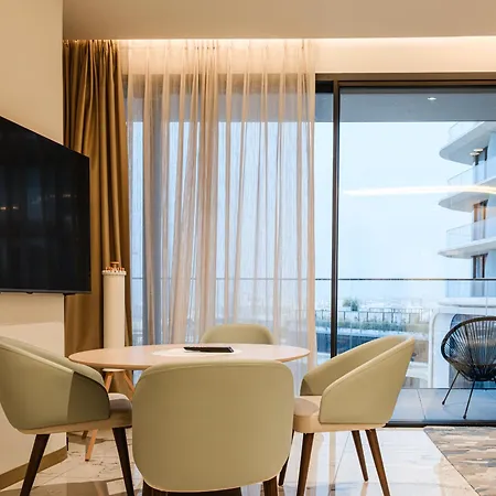 Mercury Suites Premium Apartments By Stays Uniq *