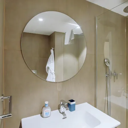 Mercury Suites Premium Apartments With Pool Access 公寓