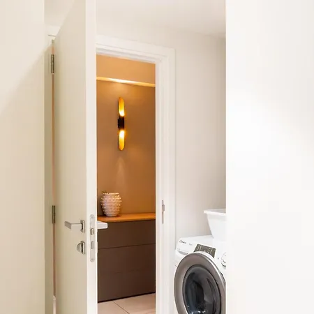 Mercury Suites Premium Apartments With Pool Access 公寓