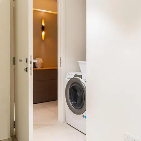 Mercury Suites Premium Apartments With Pool Access * Saint Julian's