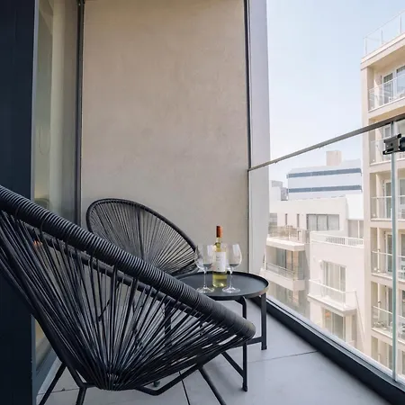 Mercury Suites Premium Apartments With Pool Access Saint Julian's