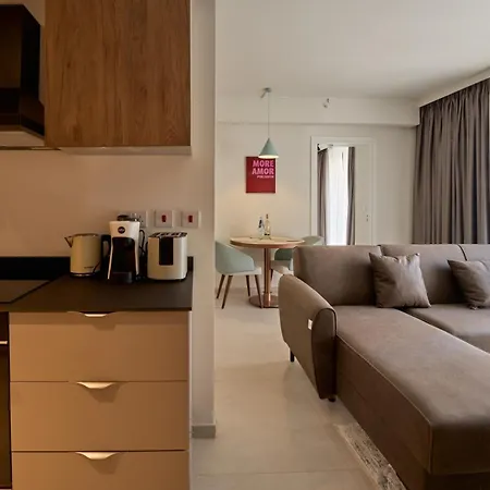 Mercury Suites Premium Apartments With Pool Access *