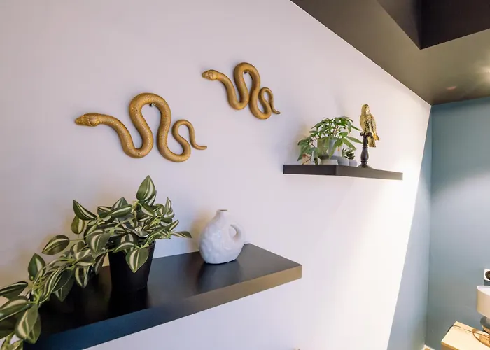 Mercury Premium By Uniq *