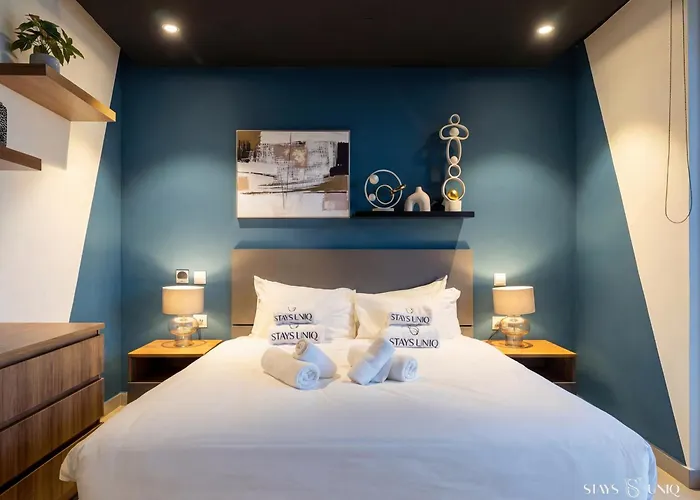 Mercury Premium By Uniq Сент Джулианс