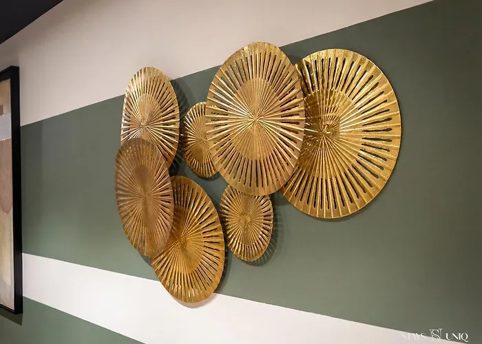 Mercury Premium By Uniq *