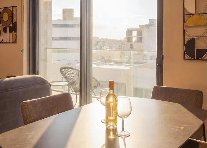 Mercury Premium By Uniq