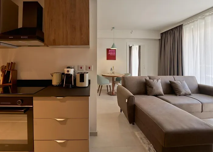 Mercury Premium By Uniq *